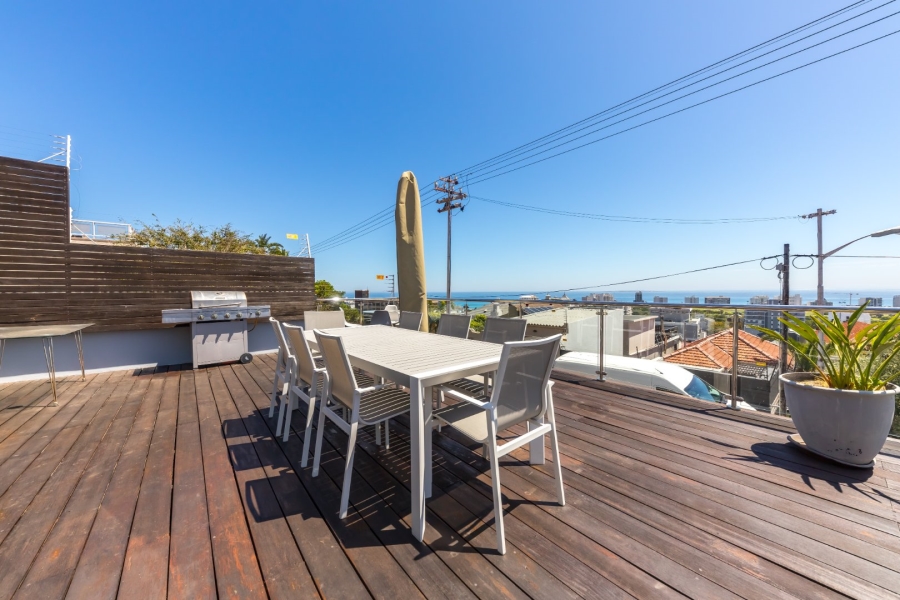 4 Bedroom Property for Sale in Green Point Western Cape